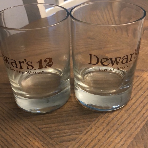 Dewar’s 12 Finest Scotch whiskey clear Glass Tumbler Set heavy base gold letters - Picture 1 of 6